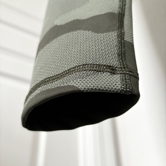 OFFLINE by Aerie Camo High Waisted Legging Olive Fun Green Camo - Picture 8 of 13